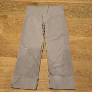 Lululemon Gray Cropped Pants
